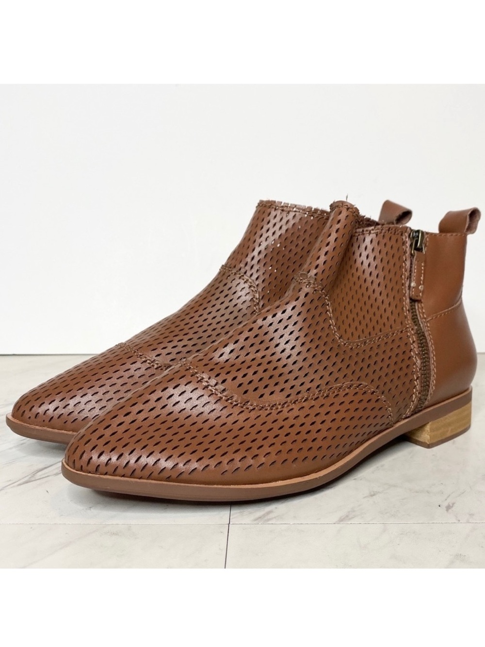 New! Kelsi Dagger Alaska Brown Leather Bootie 10